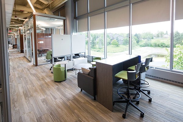 One of the collaborative spaces within the faculty suite for informal meetings and discussions as well as faculty review of clinical cases.