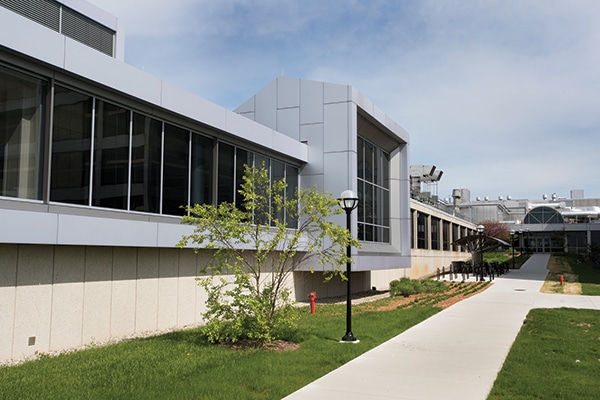 New home of the Michigan Medicine Department of Pathology, part of the University of Michigan’s North Campus Research Complex. [Photo: Dwight Cendrowski]